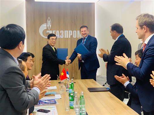 Hợp tác giữa tỉnh Quảng Trị và Tập đoàn Gazprom (LB Nga): Thắp sáng dòng khí, đánh thức Khu kinh tế Đông Nam